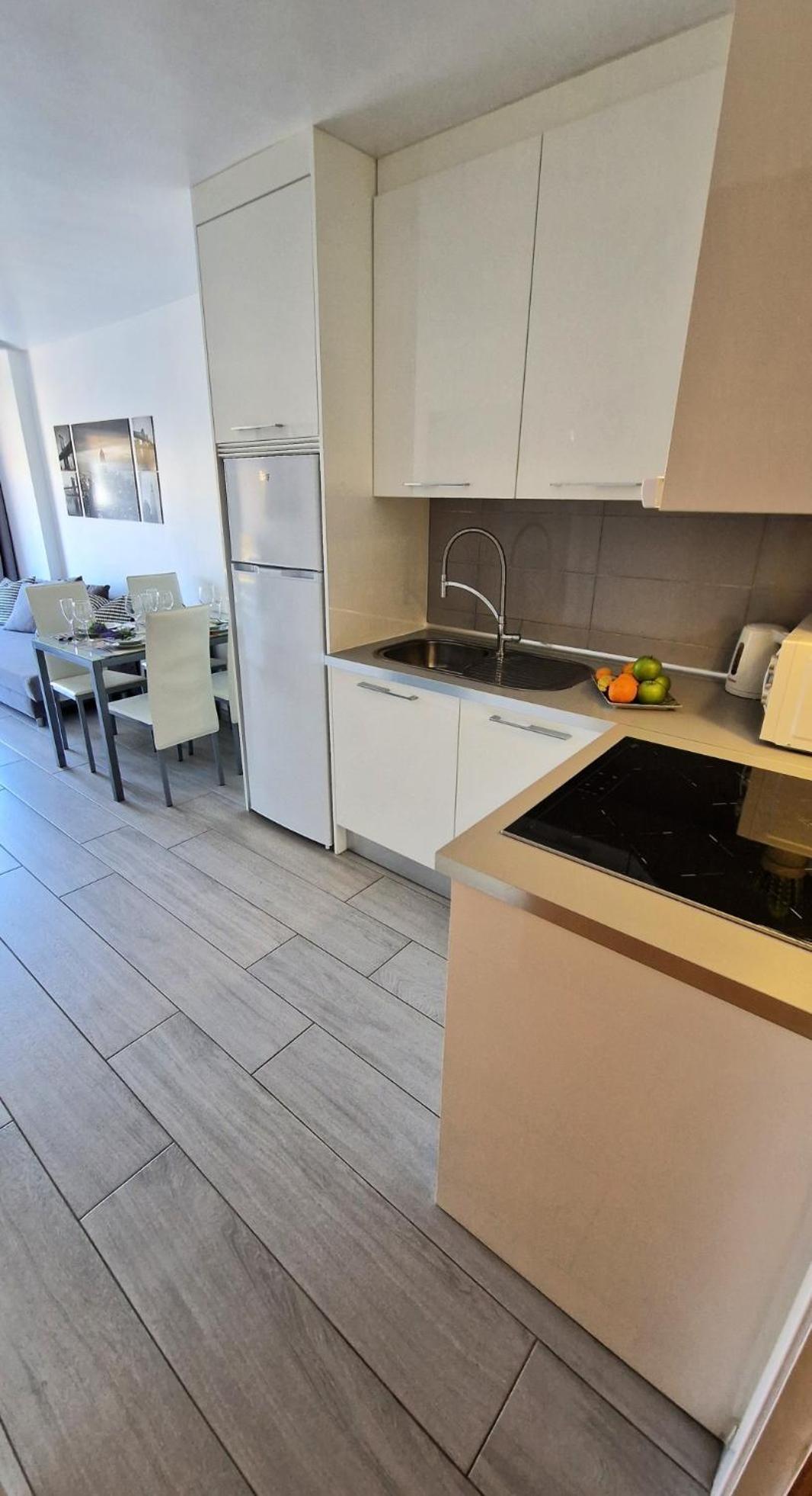 Torres Del Sol Luxury Americas Apartment